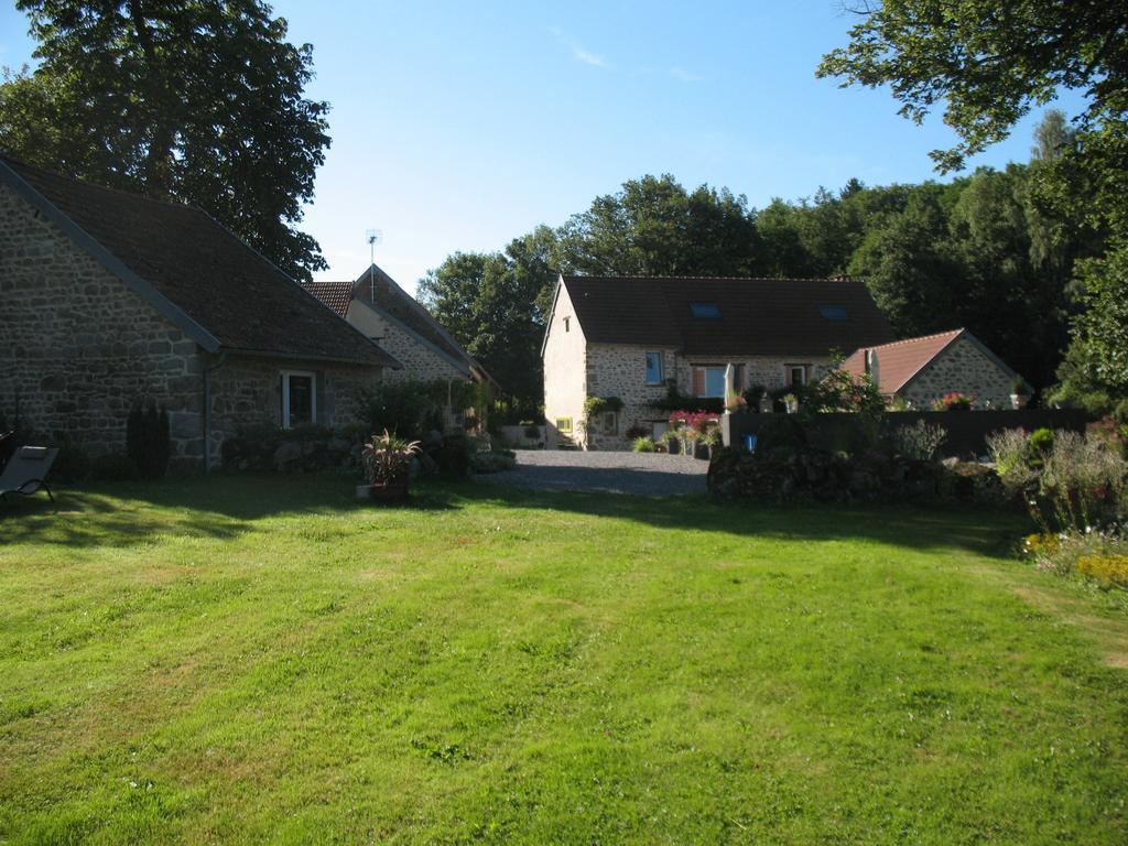 Domaine De La Jarrige Hotel Saint-Vaury Exterior photo